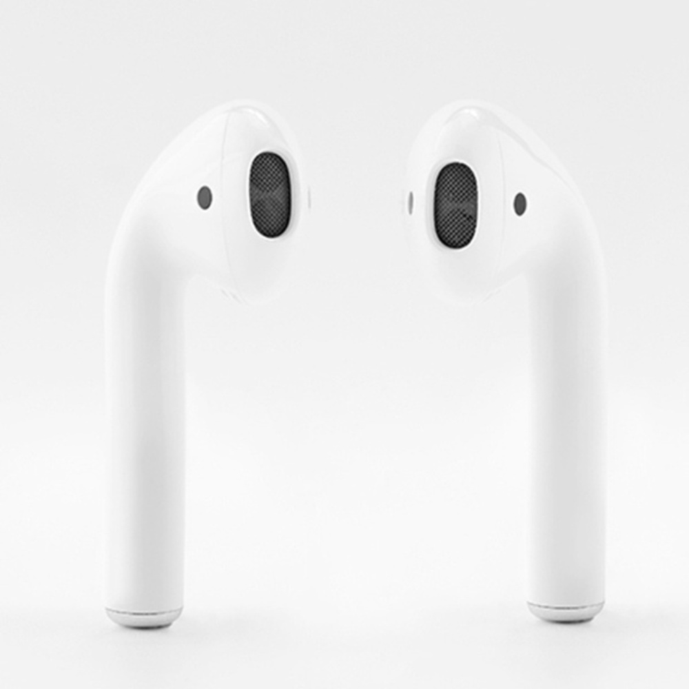 Apple AirPods 2nd Gen. w/ Wireless Charging Case